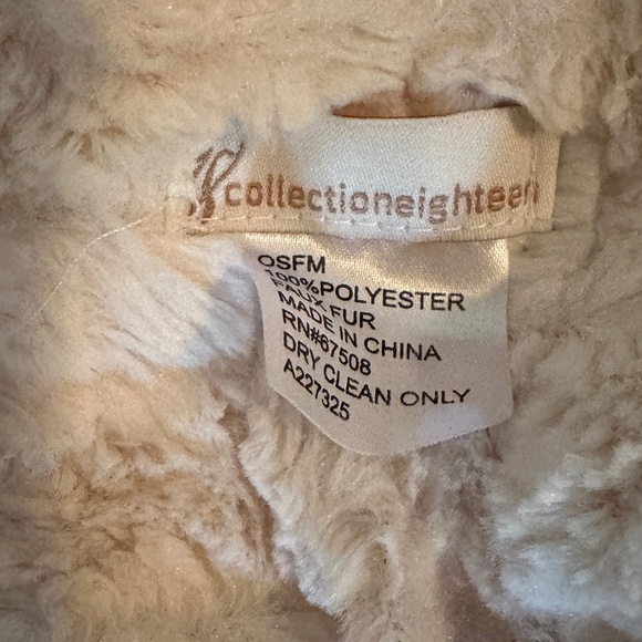 *COLLECTION EIGHTEEN* Ivory Square Texture Fashion Scarf - Picture 3 of 4